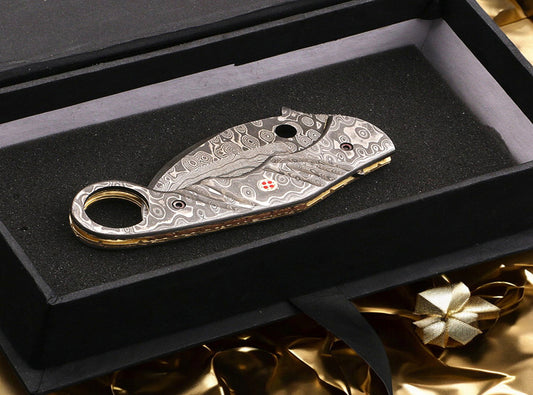 Handmade Damascus steel Raindrop Pattern Karambit Shape Folding Knife. Pro1918