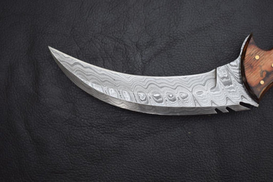 Handmade Damascus steel Dollar Sheet  Karambit Knife with Damascus Finger Ring. Pro1540