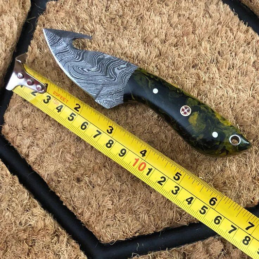 Hand Forged Damascus Steel Camping Skinner Gear with Bull Horne or Resin Handle. Pro1524