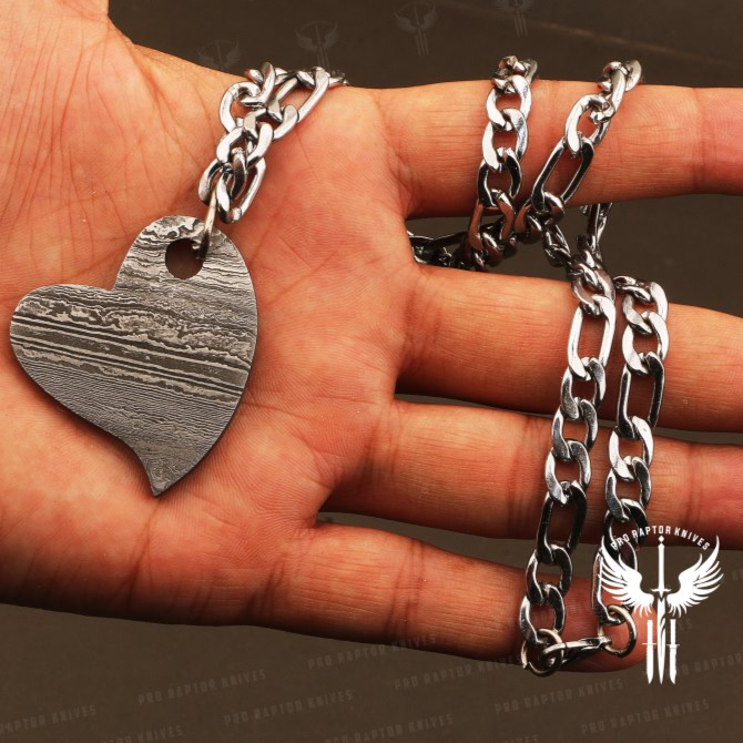 Damascus steel Heart Shape Pendant with Chain Packed in Wooden Box. Pro1845