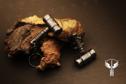 Handmade Damascus steel Gavel shape Hammer Keychain in Wooden Box. Pro1732