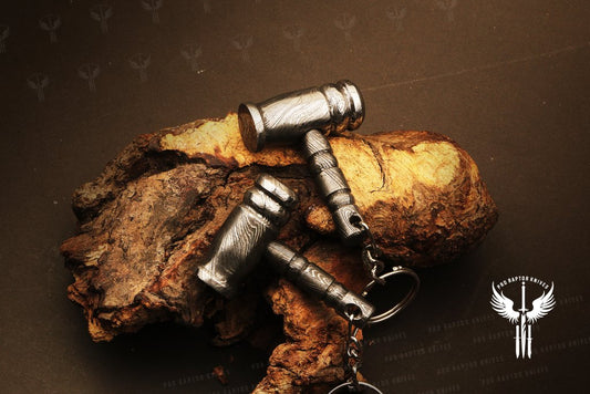 Handmade Damascus steel Round Shape Thor Hammer Keychain in wooden Box. Pro1733