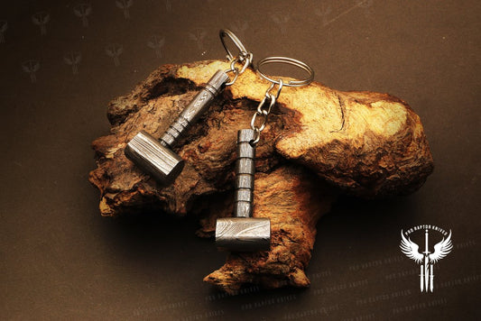Handmade Damascus steel Edgeless Hammer Shape Keychain in Wooden Box. Pro1735