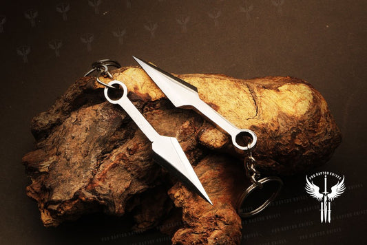 Handmade D2 steel Dagger Shaped Keychain in Wooden Box. Pro1737