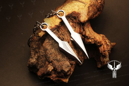 Handmade D2 steel Dagger Shaped Keychain in Wooden Box. Pro1737