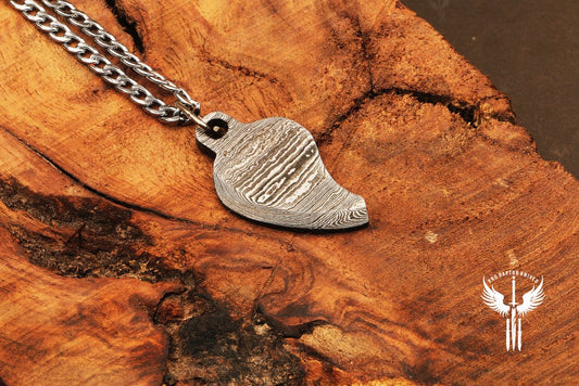 Handmade Damascus steel Leaf shaped Pendant Packed in Wooden Gift Box. Pro1841
