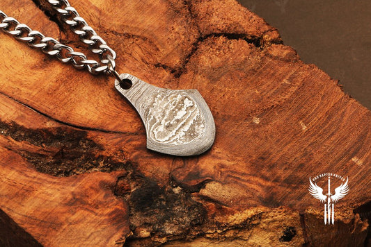 Unisex Damascus steel Pendant with  Ash wood Gift Box. Pro1844