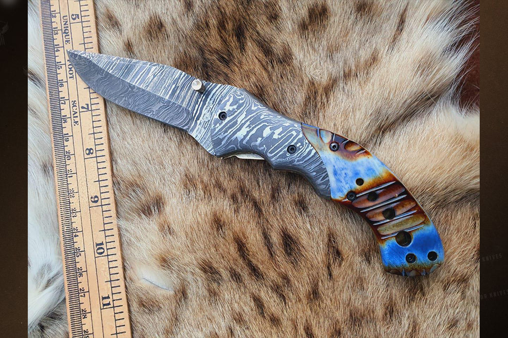 Handmade Damascus Steel Resin Handle Folding Knife with Pocket Holding Clip. Pro-Vigoroso1451