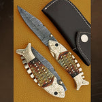 Handmade Damascus Steel Hunting Folding Knife with Engraved Brass & Resin Handle. Pro-Capolavoro1458