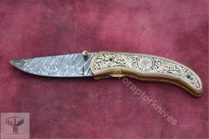 Handmade Damascus Steel Folding Knife with Hand Engraved Brass Handle. Pro-Capolavoro1493