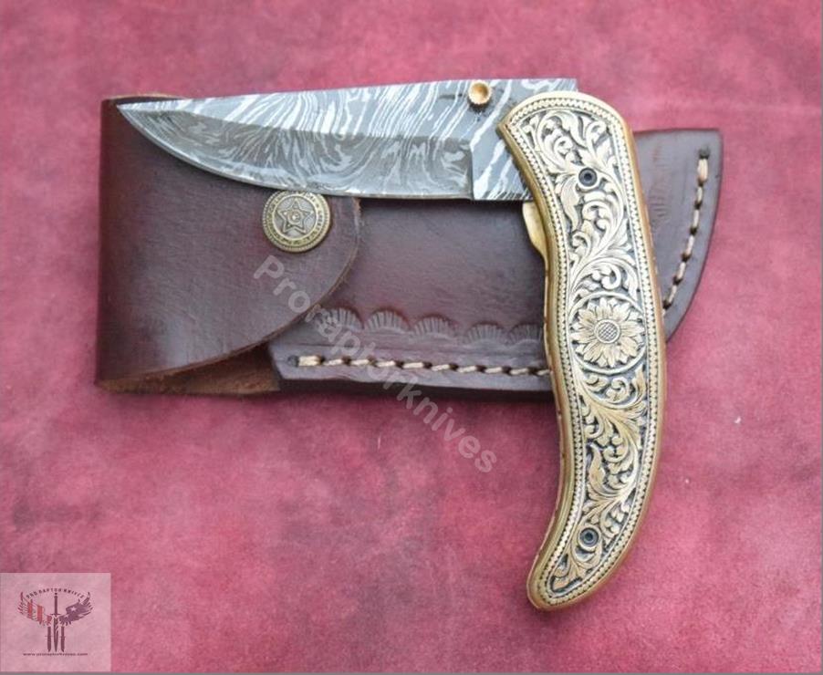 Handmade Damascus Steel Folding Knife with Hand Engraved Brass Handle. Pro-Capolavoro1493