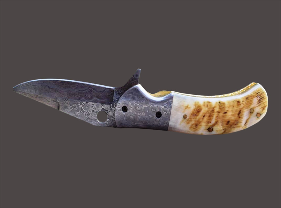 Handmade Damascus Steel Pocket Knife with Lamb Horn Handle. Free Engraving and USA Shipping.  Pro-Vigoroso1472