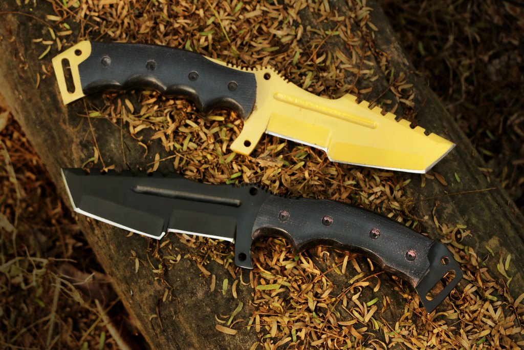 High carbon steel Golden coated hunting tracker TANTO knife. Pro-Capolavoro1848