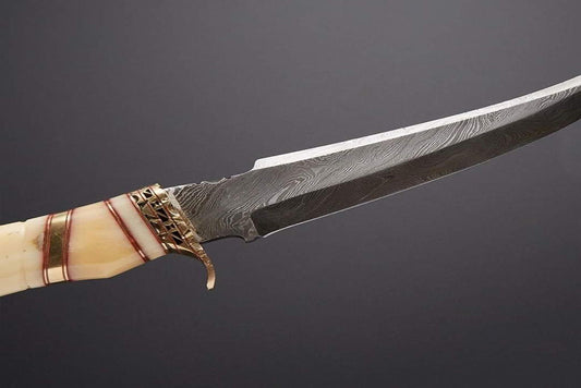 Handmade Damascus steel Hunting Skinner Knife with Brass Guard and Pommel Handle. Pro1460