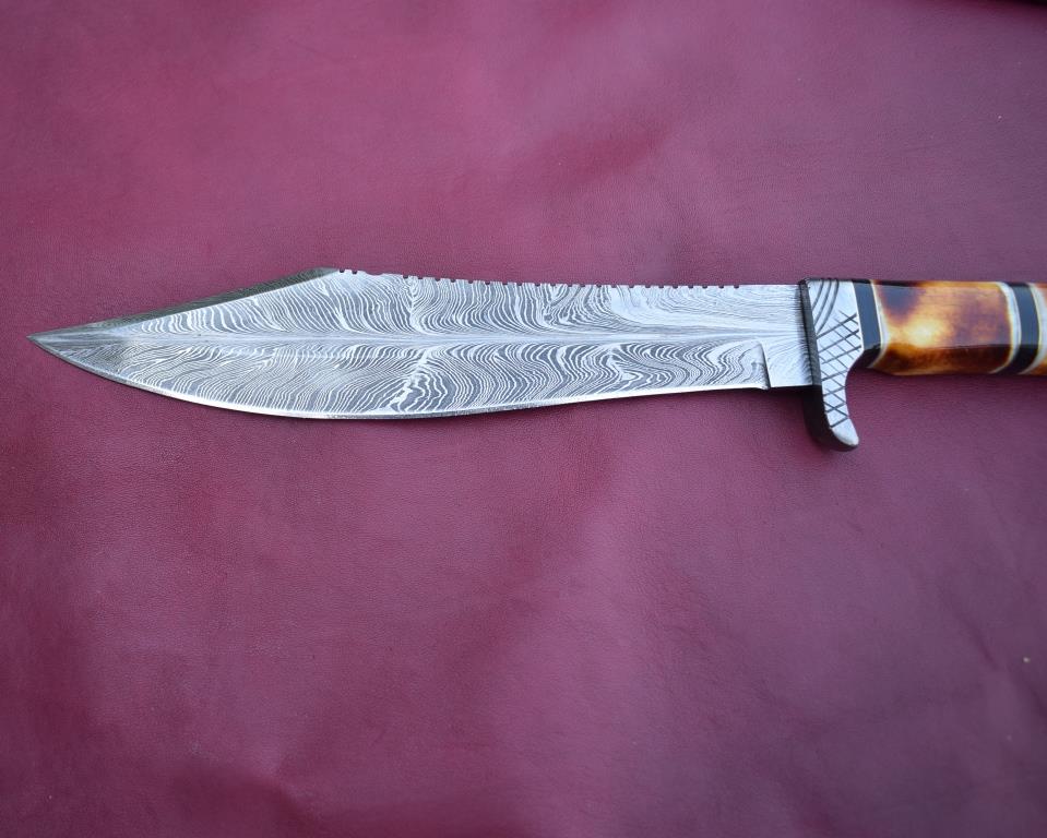 Handmade Damascus Steel Hunting Rambo Bowie Knife With Resin & Bull Horn Handle. Pro-Vigoroso1467