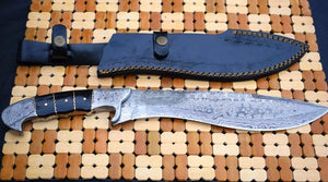 Handmade Damascus Steel Hunting Bowie Knife with Bull Horn Handle. Pro-Vigoroso1461