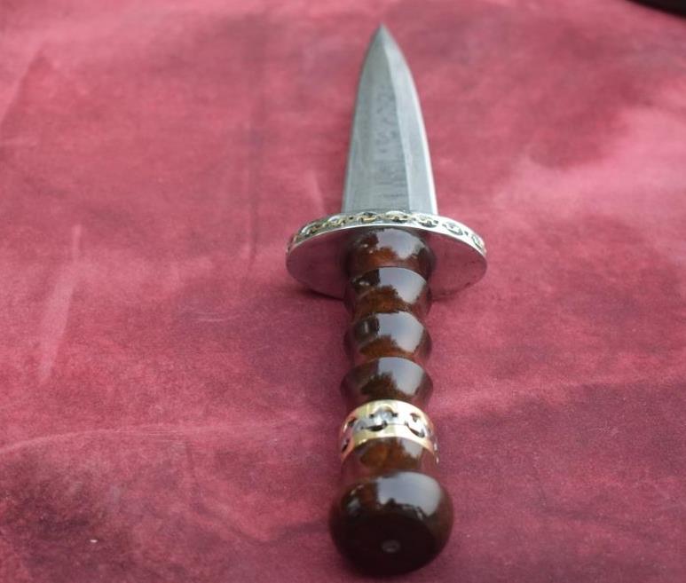 Handmade Damascus steel Dagger Knife with Dark Wood Handle. Pro-Diese1545