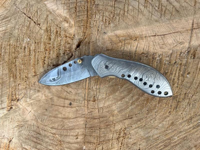 Handmade Full Tang Damascus steel Folding Knife . Pro-Vigoroso 1501