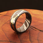 Enthralling Damascus steel Ring with Brass DNA Design Lining. Packed in Special Box. Pro-Regalo7013