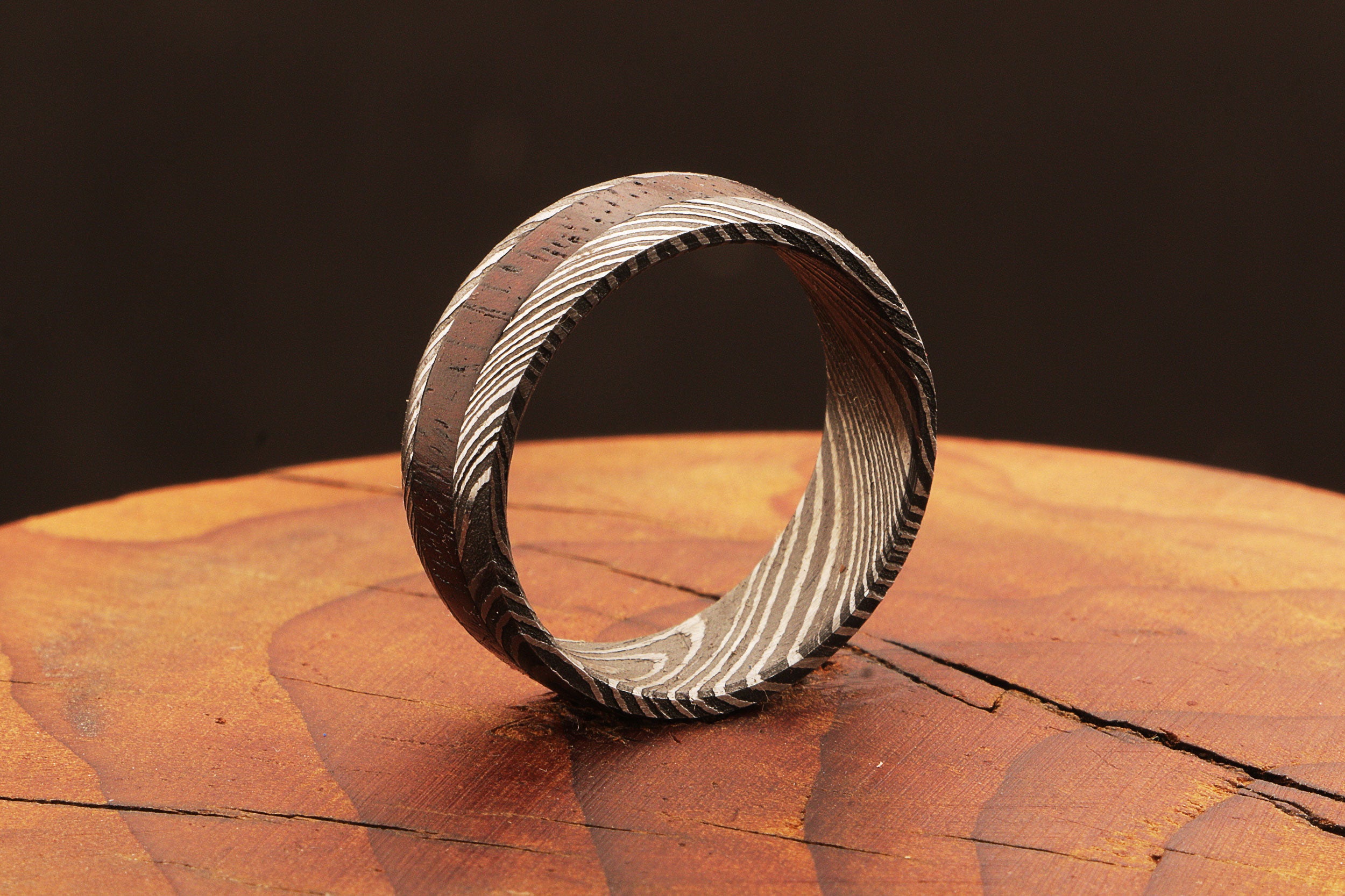 Beguiled Damascus Steel Ring with Dark Wood Inlay between Edges Packed in Special Box.Pro-Regalo7015