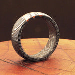 Captivated Damascus Steel Marble Grain Ring with Embedded Brass Cut Lines.Pro-Regalo7018