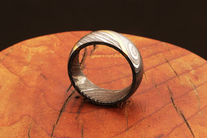 Enthralling Damascus steel Ring with Curved Brass Line Packed in Special Box. Pro-Regalo7019