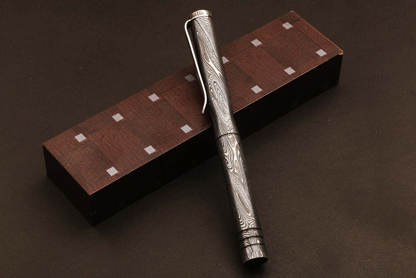 Handmade Splendor Damascus steel ballpoint pen with Pocket Clipper. Pro7005