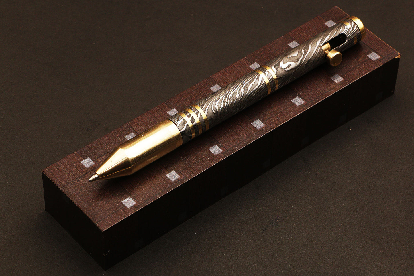 Hand Forged Damascus steel Ballpoint Pen with Rotating Button. Pro7007