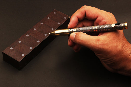 Hand Forged Damascus steel Ballpoint Pen with Rotating Button. Pro7007
