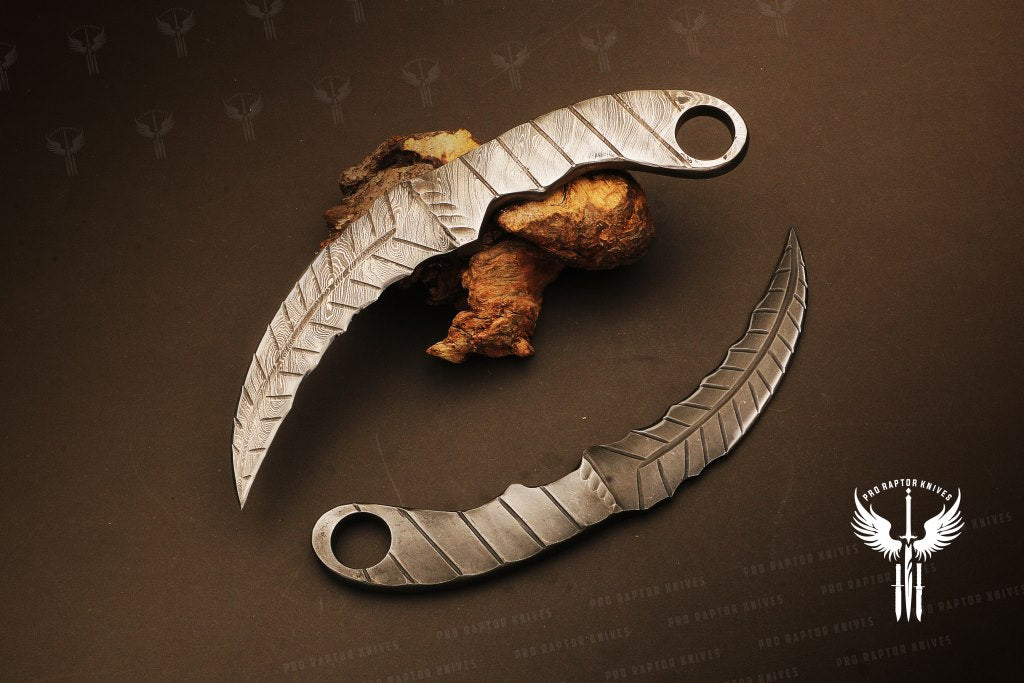 Handmade Damascus Steel Full Tang Handle Karambit Knife Packed in Ash Wood Gift Box.  Pro-Netto1707