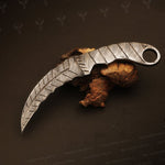 Handmade Damascus Steel Full Tang Handle Karambit Knife Packed in Ash Wood Gift Box.  Pro-Netto1707