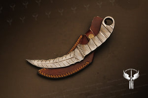 Handmade Damascus Steel Full Tang Handle Karambit Knife Packed in Ash Wood Gift Box.  Pro-Netto1707