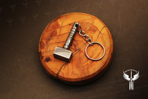 Handmade Damascus steel Thor Hammer Keychain. Buy One Get One Free in a Ash wood Gift Box. Pro-Hermoso1731