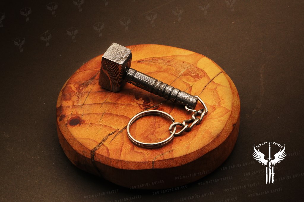 Handmade Damascus steel Thor Hammer Keychain. Buy One Get One Free in a Ash wood Gift Box. Pro-Hermoso1731