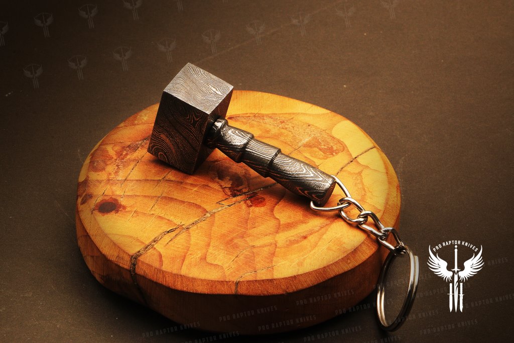 Handmade Damascus steel Thor Hammer Keychain. Buy One Get One Free in a Ash wood Gift Box. Pro-Hermoso1736