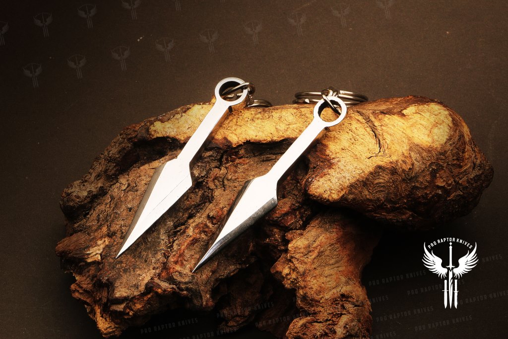 Handmade J2 steel Dagger Shaped Keychain. Buy One Get One Free in a Ash wood Gift Box. Pro-Capolavoro1737