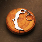 Handmade J2 steel Karambit Shaped Keychain. Buy One Get One Free in a Ash wood Gift Box. Car Gadgets.  Pro-Capolavoro1838