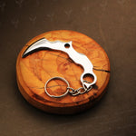 Handmade J2 steel Karambit Shaped Keychain. Buy One Get One Free in a Ash wood Gift Box. Car Gadgets.  Pro-Capolavoro1838