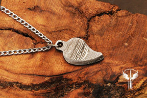 Handmade Damascus steel Leaf shaped Pendant. Packed in Ash Wood Gift Box. Pro-Capolavoro1841