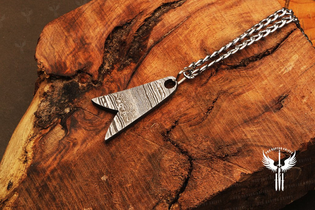 Hand forged Fish Tail Shaped Necklace Packed in Ash wood Gift Box. Pro-Capolavoro1842