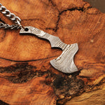 Damascus steel Axe Shaped Necklace Packed in Ash wood Gift Box. Pro-Capolavoro1843