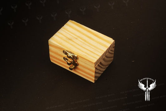 Unisex Damascus steel Pendant with  Ash wood Gift Box. Pro1844