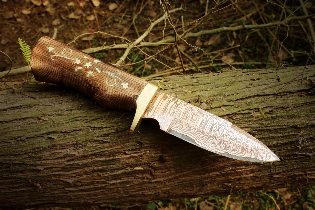 Handmade Copper Damascus Camping Skinner with Ash wood Embroidered Handle. Pro-Tenace1604