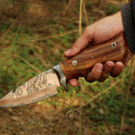 Handmade Copper Damascus Steel Camping Skinner with Gut Hook and Wood Handle. Pro-Tenace1602