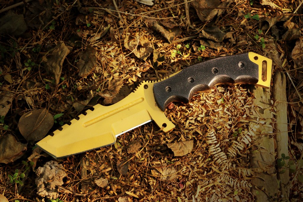 High carbon steel Golden coated hunting tracker TANTO knife. Pro-Capolavoro1848