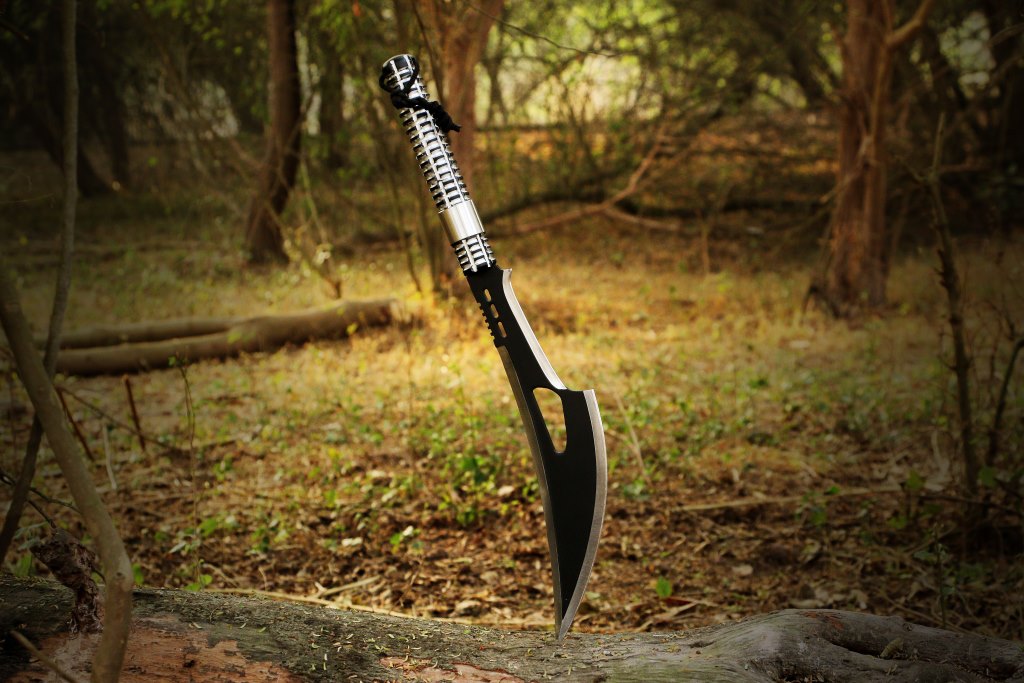 Handmade Traditional Viking Powder Coated long Metal Handle Axe Camping Gear.  Free Damascus Steel Ring. Pro-Bello1891