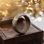 Enthralling Damascus steel Ring with Curved Brass Line Packed in Special Box. Pro-Regalo7019